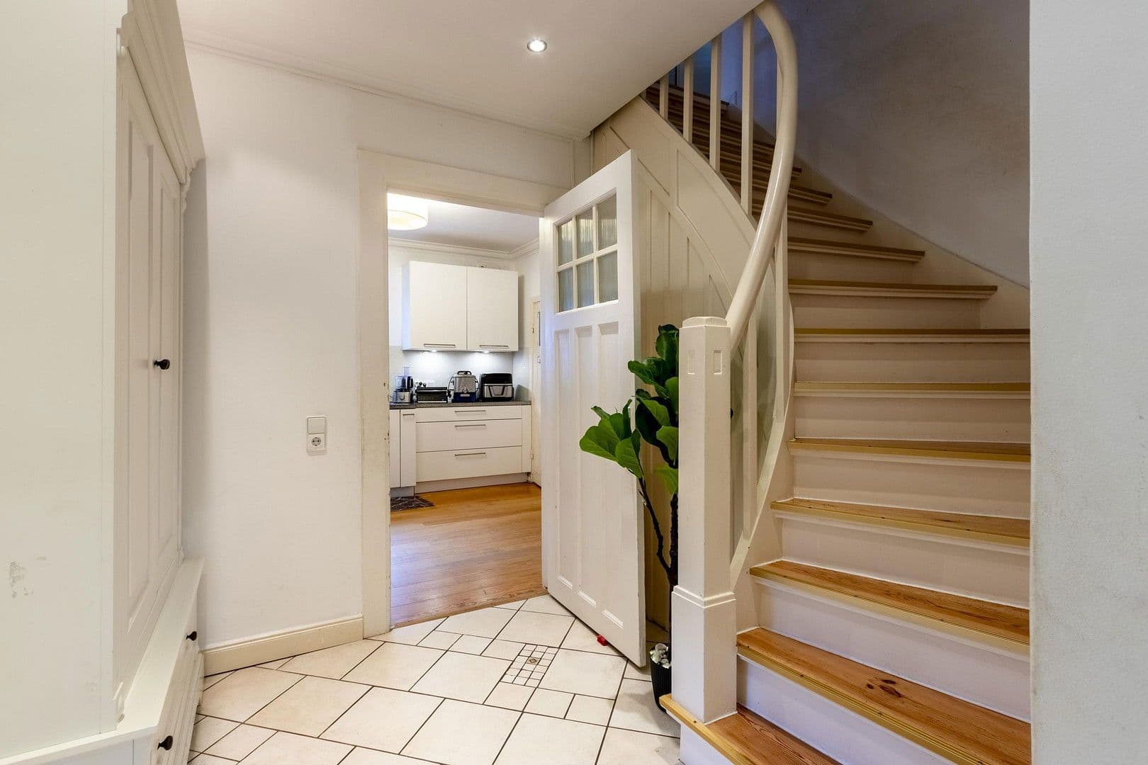 Prodej domu 185 m², pozemek 603 m², Forstweg 3, Norderstedt, Šlesvicko-Holštýnsko Prodej domu 185 m², pozemek 603 m², Forstweg 3, Norderstedt, Šlesvicko-Holštýnsko