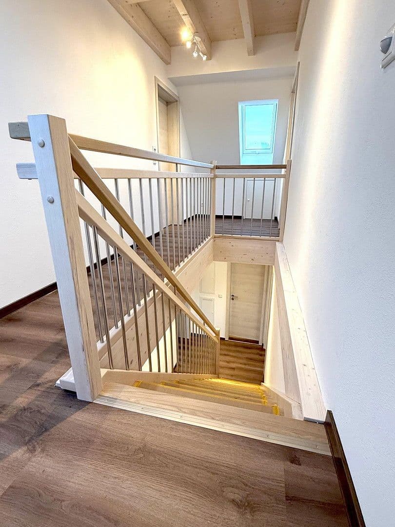 Pronájem bytu 4+1 140 m², Ellingen, Bavorsko Pronájem bytu 4+1 140 m², Ellingen, Bavorsko