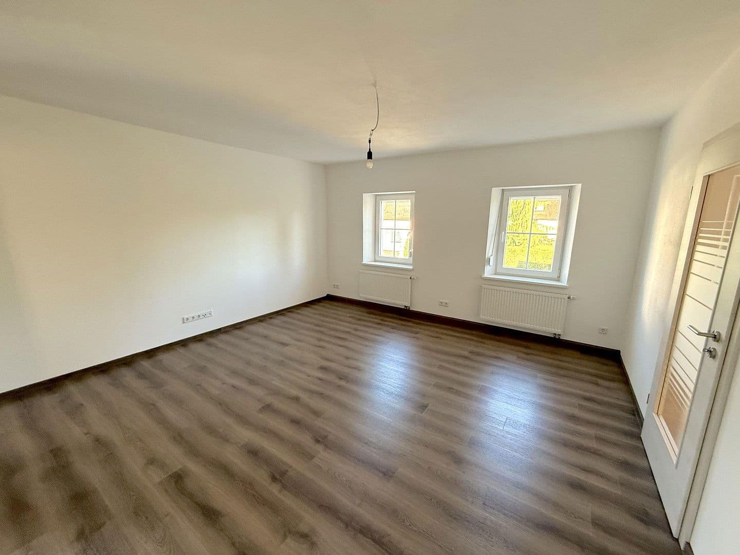 Pronájem bytu 4+1 140 m², Ellingen, Bavorsko Pronájem bytu 4+1 140 m², Ellingen, Bavorsko