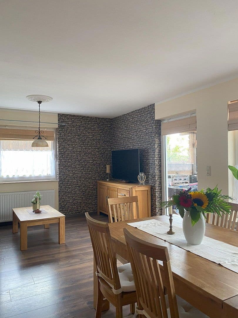 Prodej domu 105 m², pozemek 328 m², Berlin, Berlín Prodej domu 105 m², pozemek 328 m², Berlin, Berlín