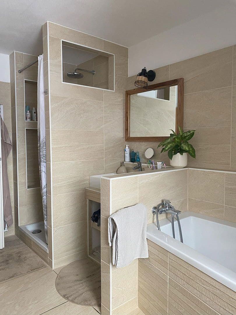 Prodej domu 105 m², pozemek 328 m², Berlin, Berlín Prodej domu 105 m², pozemek 328 m², Berlin, Berlín