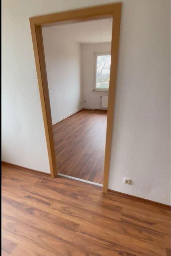 Pronájem bytu 1+1 33 m², Straße der Genossenschaft 6a, Neukieritzsch, Sasko Pronájem bytu 1+1 33 m², Straße der Genossenschaft 6a, Neukieritzsch, Sasko