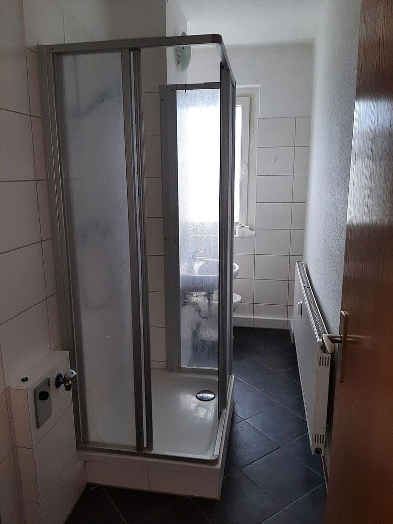 Pronájem bytu 3+1 64 m², Linzer Straße 41, Dessau-Roßlau, Sasko-Anhaltsko Pronájem bytu 3+1 64 m², Linzer Straße 41, Dessau-Roßlau, Sasko-Anhaltsko