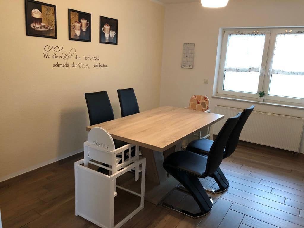 Pronájem bytu 4+1 120 m², Gertrudenstr 27, Hennef (Sieg), Severní Porýní-Vestfálsko Pronájem bytu 4+1 120 m², Gertrudenstr 27, Hennef (Sieg), Severní Porýní-Vestfálsko