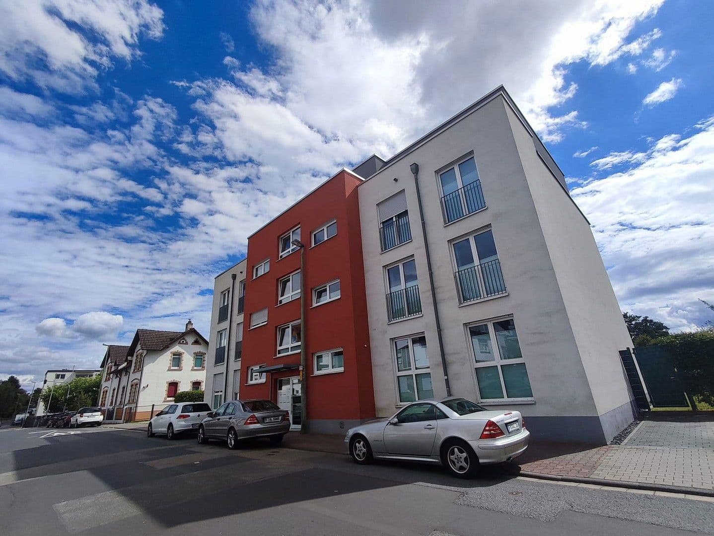 Pronájem bytu 4+1 120 m², Kalbacher Hauptstraße 48, Frankfurt am Main, Hessen Pronájem bytu 4+1 120 m², Kalbacher Hauptstraße 48, Frankfurt am Main, Hessen