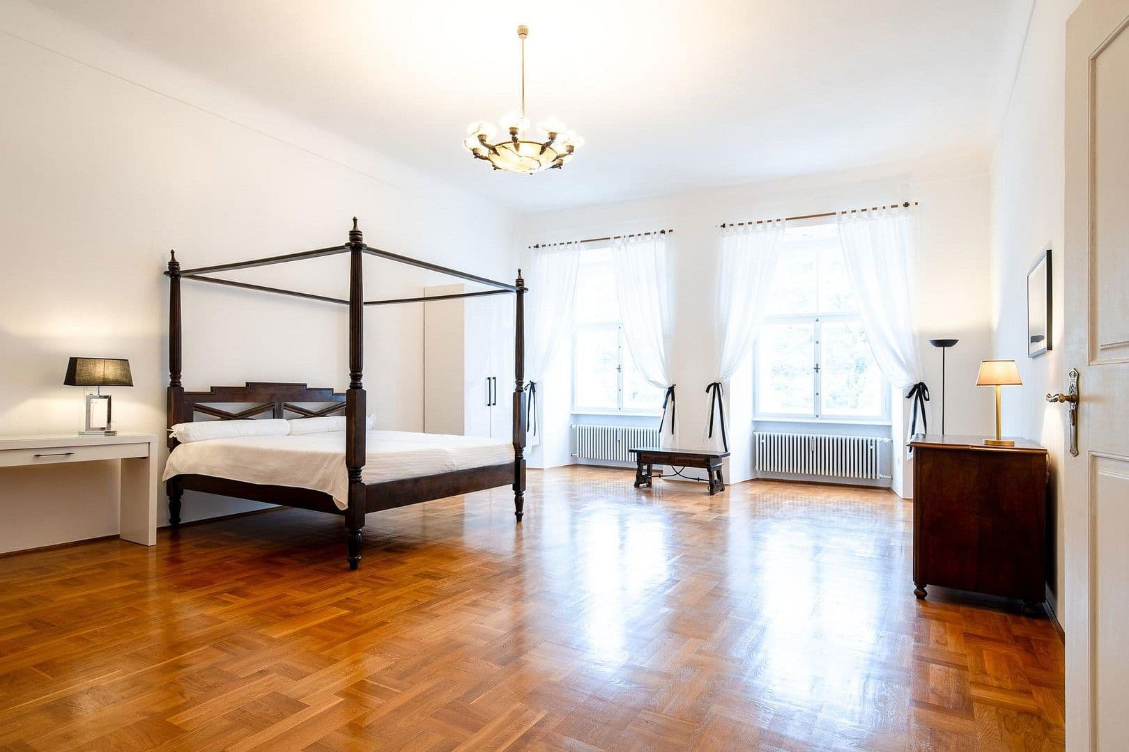 Pronájem bytu 3+1 160 m², Steinweg 11, Passau, Bavorsko Pronájem bytu 3+1 160 m², Steinweg 11, Passau, Bavorsko