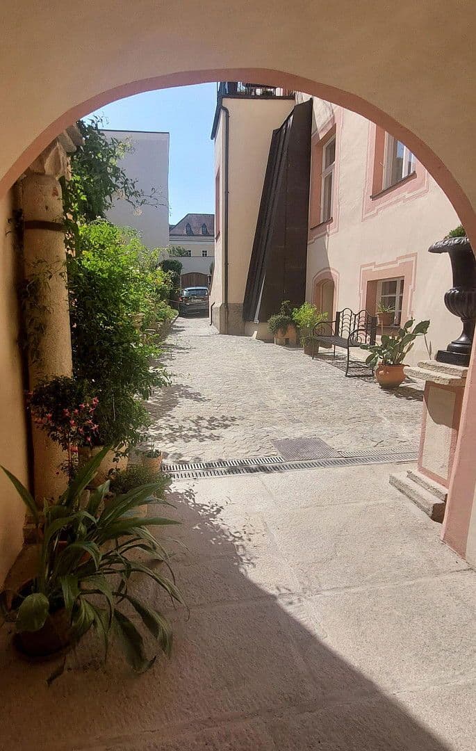 Pronájem bytu 3+1 160 m², Steinweg 11, Passau, Bavorsko Pronájem bytu 3+1 160 m², Steinweg 11, Passau, Bavorsko