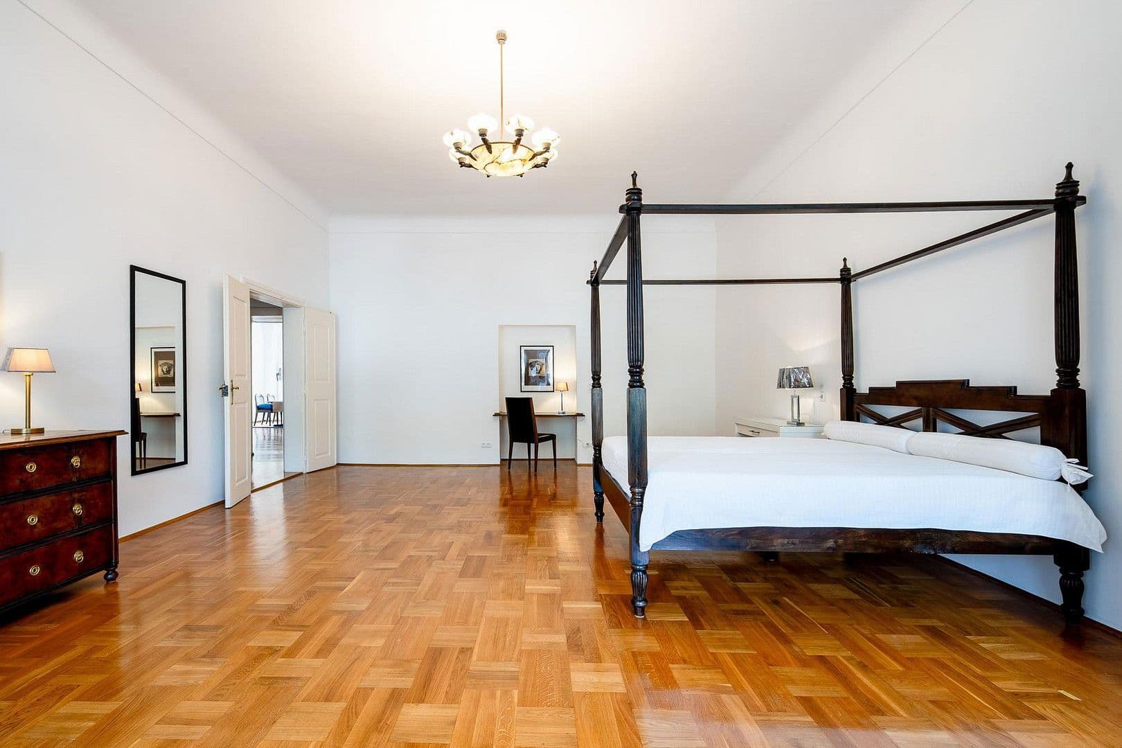 Pronájem bytu 3+1 160 m², Steinweg 11, Passau, Bavorsko Pronájem bytu 3+1 160 m², Steinweg 11, Passau, Bavorsko