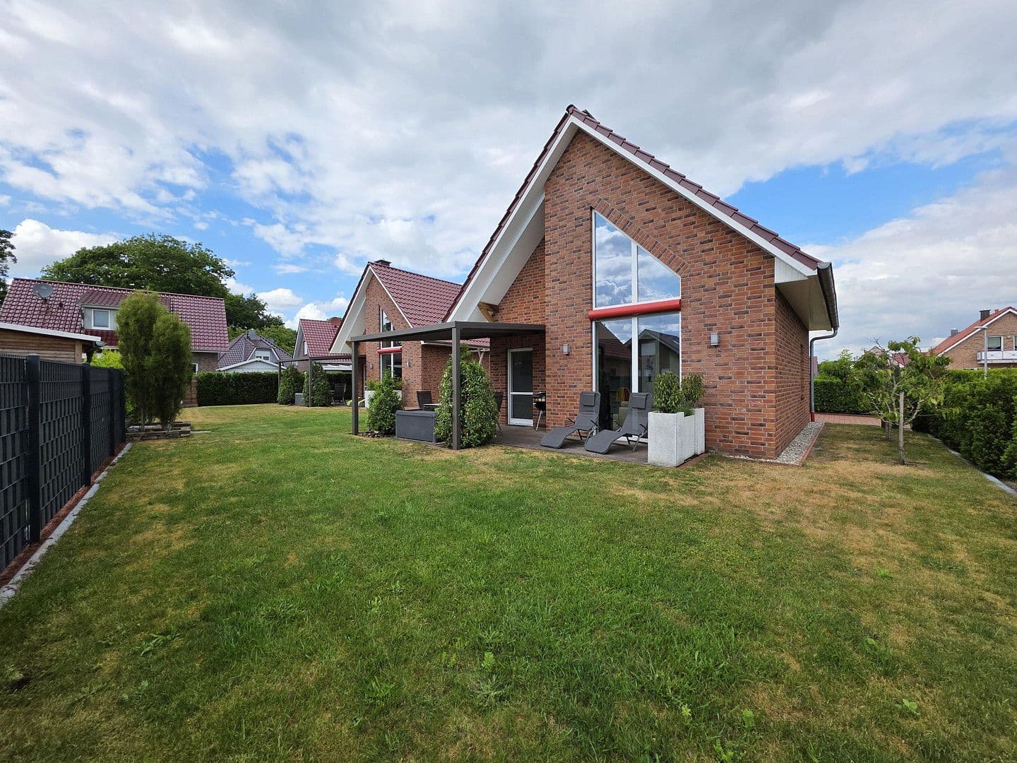 Prodej domu 72 m², pozemek 322 m², Garrel, Dolní Sasko Prodej domu 72 m², pozemek 322 m², Garrel, Dolní Sasko