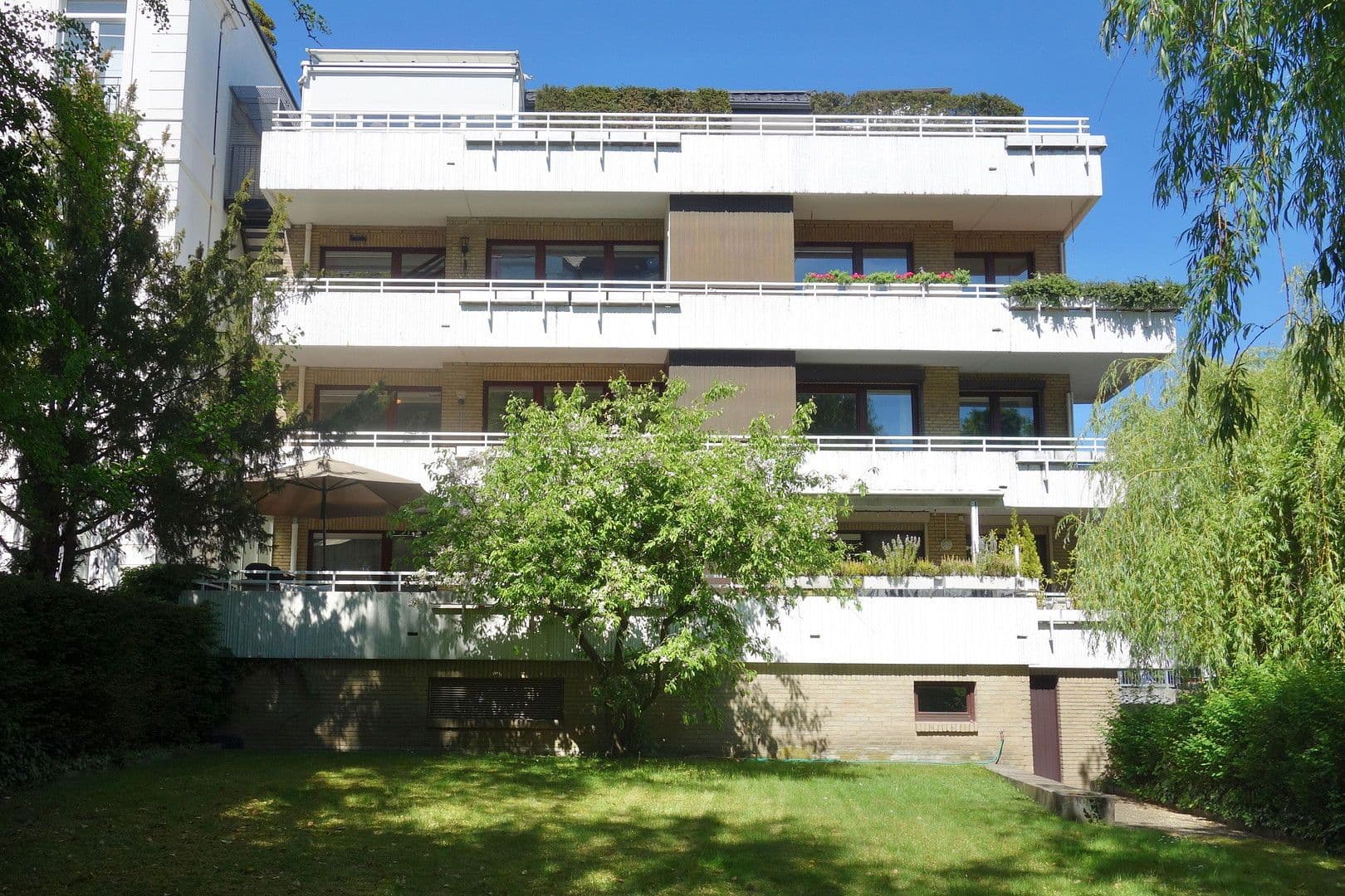 Prodej bytu 3+1 107 m², Hamburg, Hamburg Prodej bytu 3+1 107 m², Hamburg, Hamburg