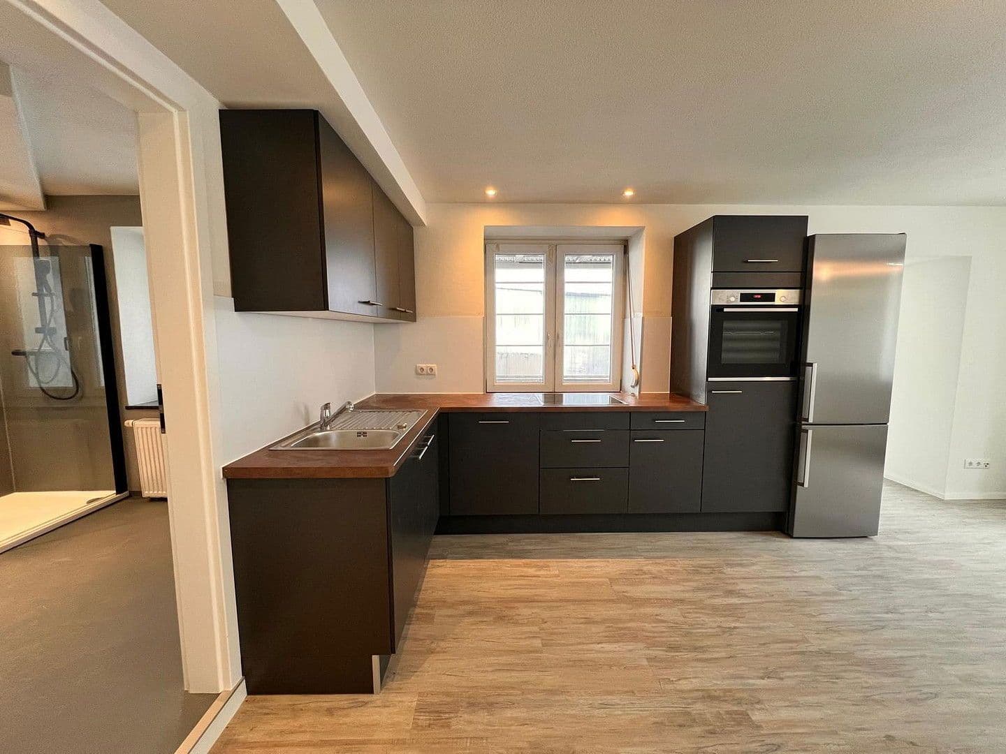 Pronájem bytu 3+1 71 m², Meßkircher Str. 159, Stockach, Bádensko-Württembersko Pronájem bytu 3+1 71 m², Meßkircher Str. 159, Stockach, Bádensko-Württembersko