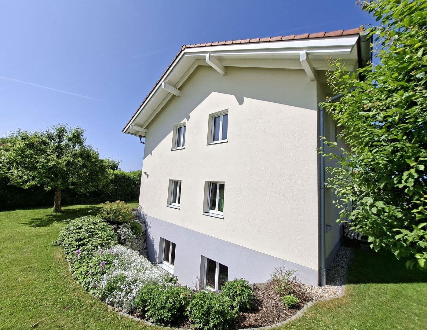 Prodej domu 201 m², pozemek 923 m², Lauben, Bavorsko Prodej domu 201 m², pozemek 923 m², Lauben, Bavorsko