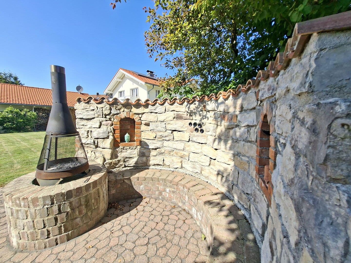 Prodej domu 201 m², pozemek 923 m², Lauben, Bavorsko Prodej domu 201 m², pozemek 923 m², Lauben, Bavorsko