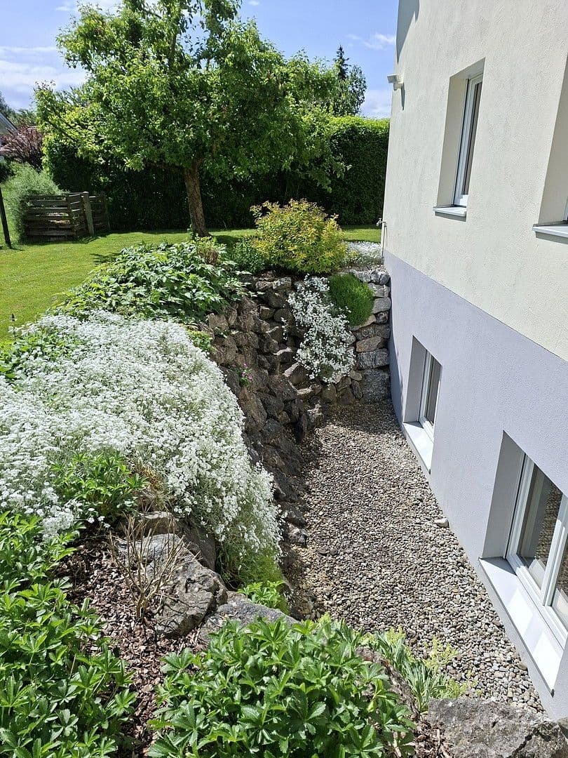 Prodej domu 201 m², pozemek 923 m², Lauben, Bavorsko Prodej domu 201 m², pozemek 923 m², Lauben, Bavorsko