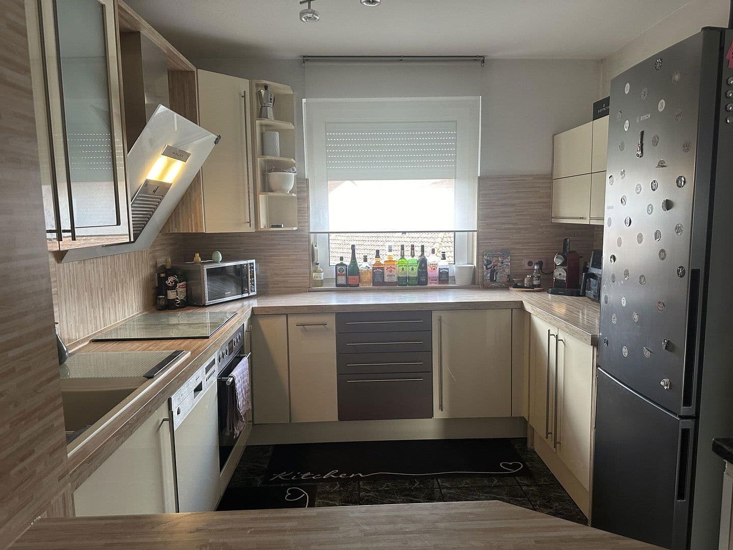 Pronájem bytu 4+1 108 m², Ludwigshafen, Porýní-Falc Pronájem bytu 4+1 108 m², Ludwigshafen, Porýní-Falc