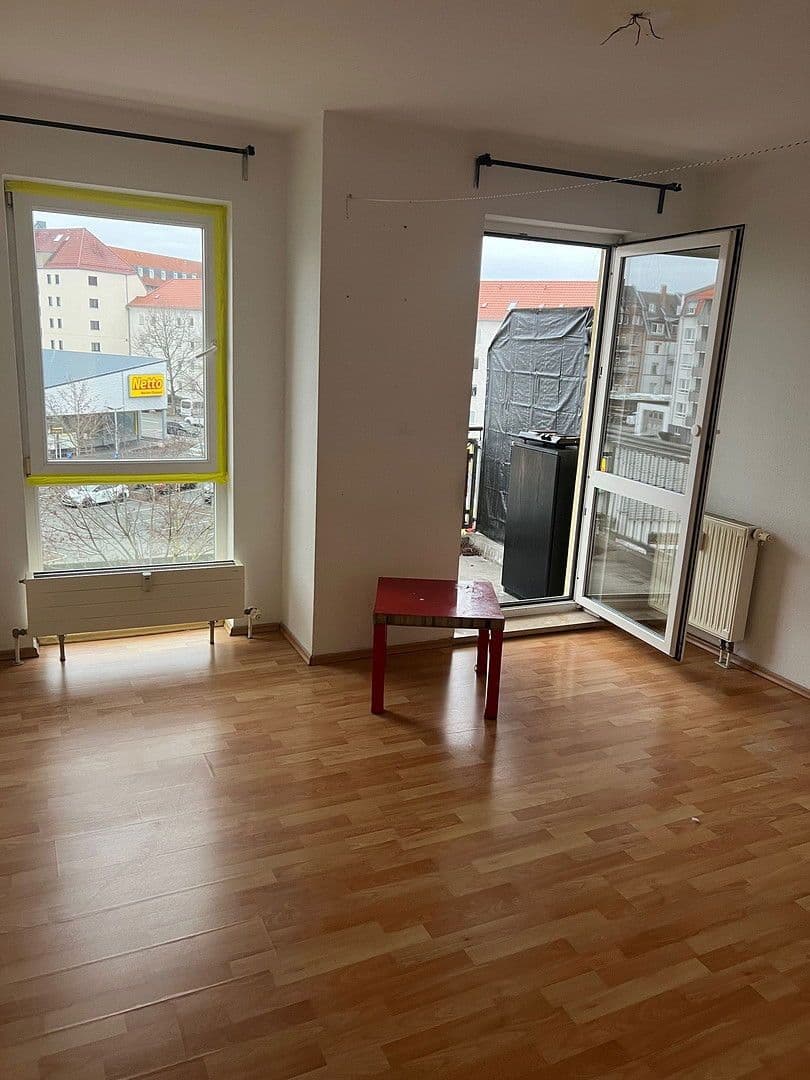 Pronájem bytu 1+1 28 m², Herrnstr.91, Fürth, Bavorsko Pronájem bytu 1+1 28 m², Herrnstr.91, Fürth, Bavorsko
