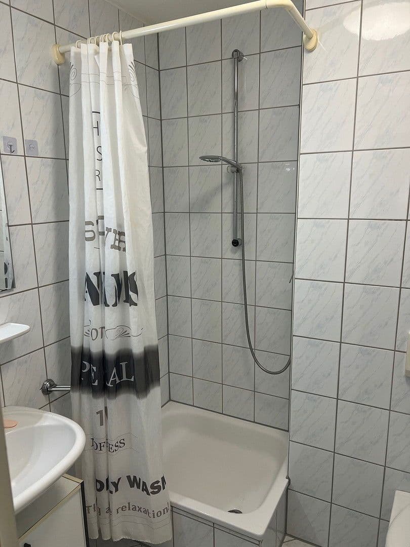 Pronájem bytu 1+1 28 m², Herrnstr.91, Fürth, Bavorsko Pronájem bytu 1+1 28 m², Herrnstr.91, Fürth, Bavorsko