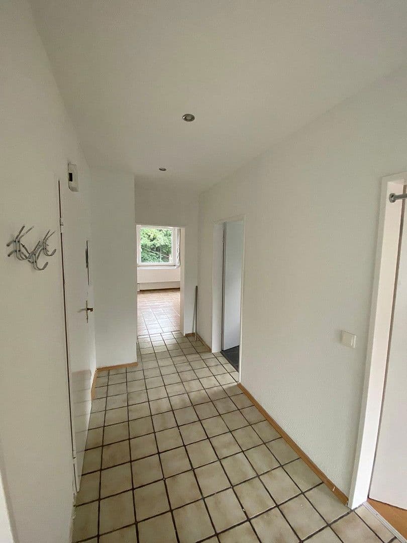 Pronájem bytu 3+1 72 m², Ittertalstraße 138, Solingen, Severní Porýní-Vestfálsko Pronájem bytu 3+1 72 m², Ittertalstraße 138, Solingen, Severní Porýní-Vestfálsko