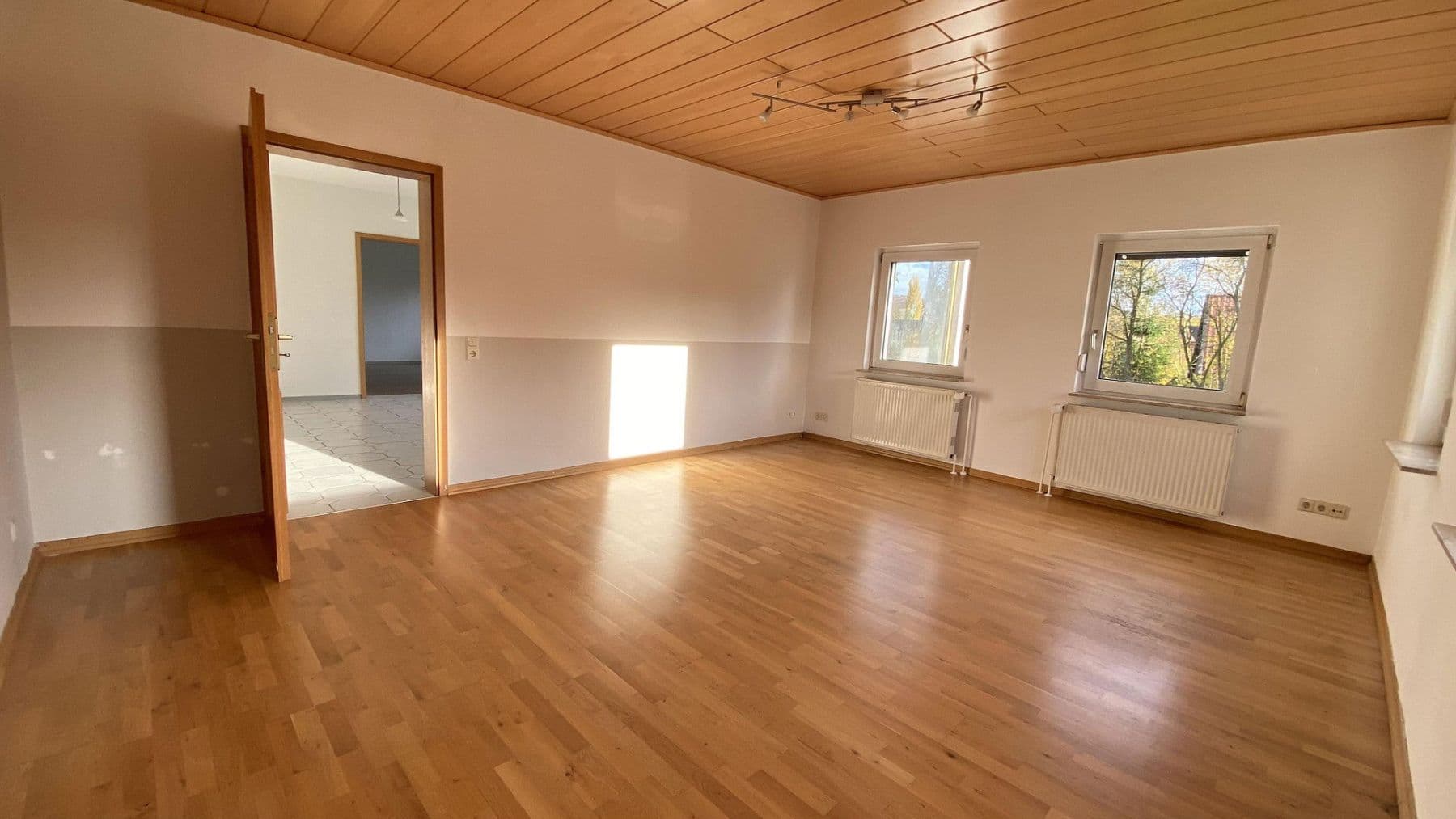 Prodej domu 191 m², pozemek 836 m², Alterathsfeld 7, Lamspringe, Dolní Sasko Prodej domu 191 m², pozemek 836 m², Alterathsfeld 7, Lamspringe, Dolní Sasko