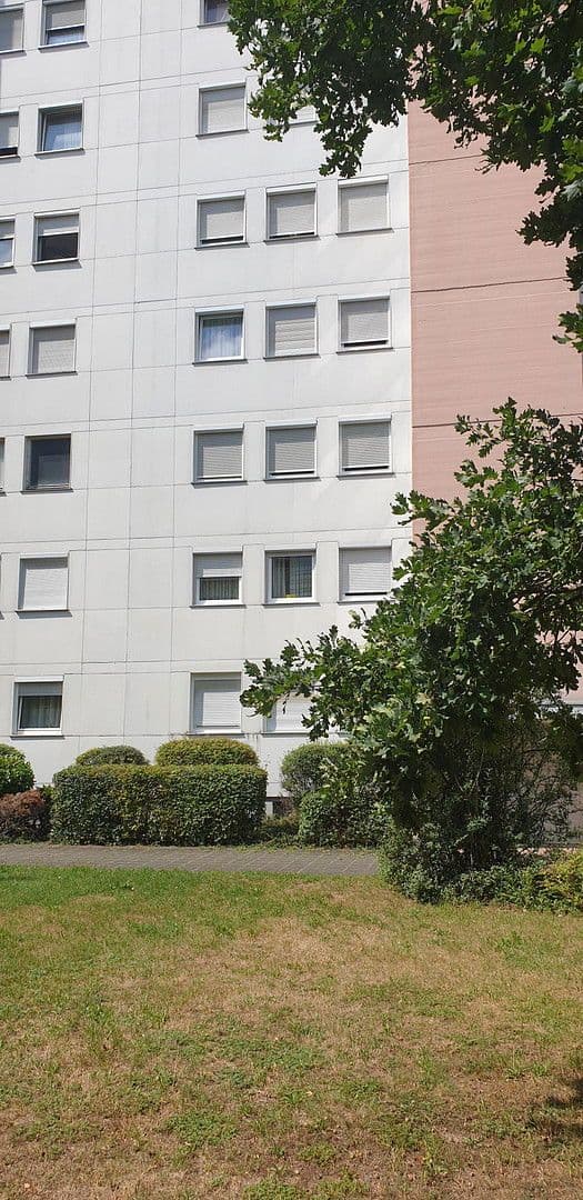 Pronájem bytu 3+1 75 m², Neuroderstraße 13, Nürnberg Langwasser, Bavorsko Pronájem bytu 3+1 75 m², Neuroderstraße 13, Nürnberg Langwasser, Bavorsko