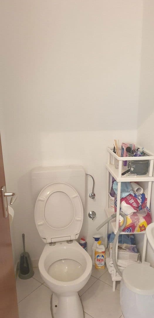 Pronájem bytu 3+1 75 m², Neuroderstraße 13, Nürnberg Langwasser, Bavorsko Pronájem bytu 3+1 75 m², Neuroderstraße 13, Nürnberg Langwasser, Bavorsko