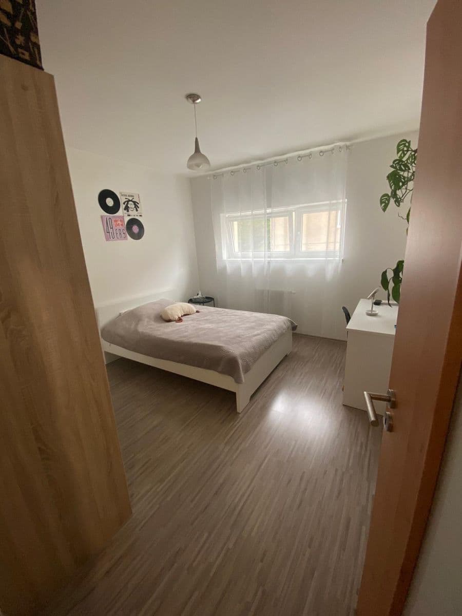 Pronájem bytu 4+kk 88 m², V Hlinkách, Beroun, Středočeský kraj Pronájem bytu 4+kk 88 m², V Hlinkách, Beroun, Středočeský kraj