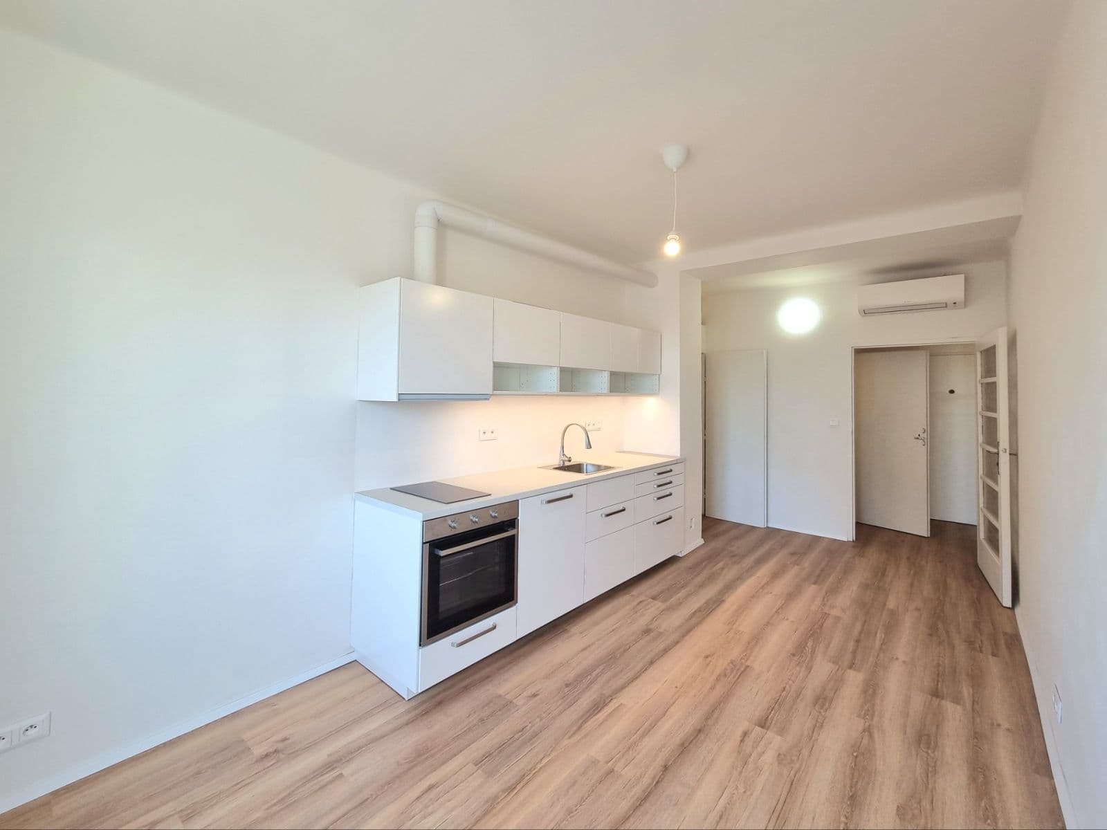 Pronájem bytu 2+kk 54 m², Malešická, Praha, Praha Pronájem bytu 2+kk 54 m², Malešická, Praha, Praha