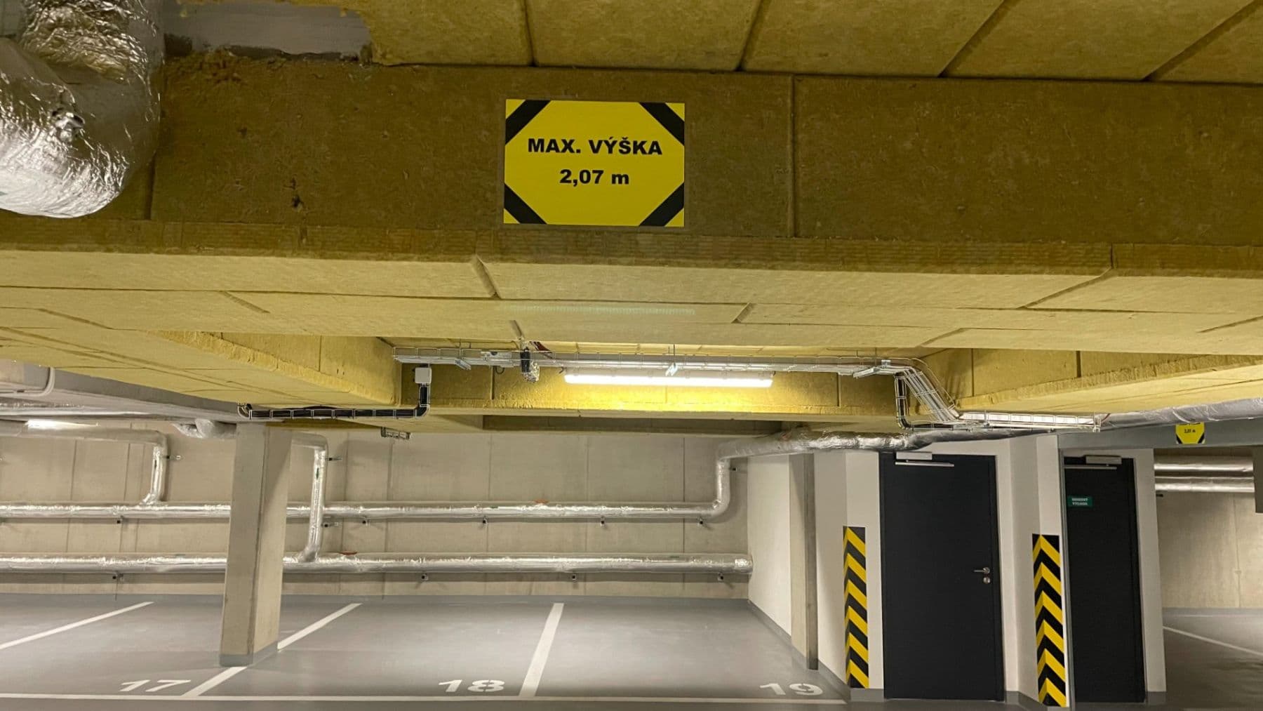 Pronájem garáže 15 m², Vančurova, Brno, Jihomoravský kraj Pronájem garáže 15 m², Vančurova, Brno, Jihomoravský kraj