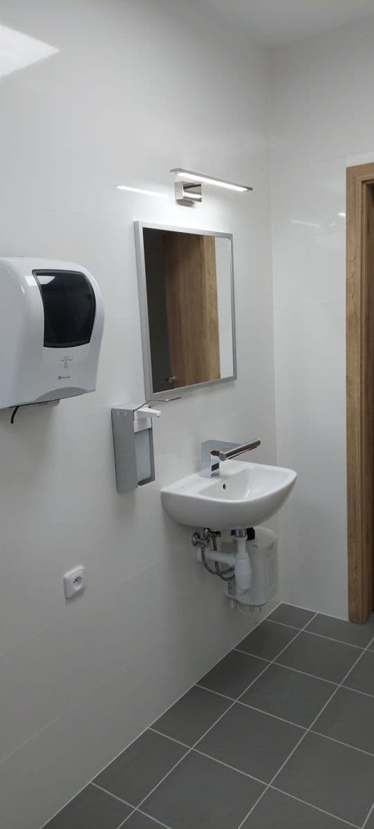 Pronájem nebytového prostoru 20 m², Zacpalova, Krnov, Moravskoslezský kraj Pronájem nebytového prostoru 20 m², Zacpalova, Krnov, Moravskoslezský kraj