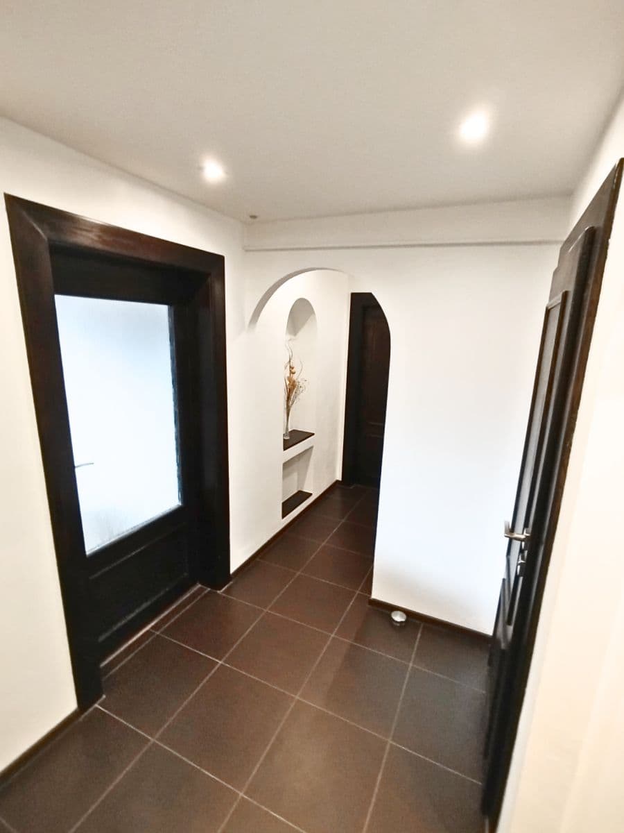 Prodej bytu 3+1 78 m², Železničního pluku, Pardubice, Pardubický kraj Prodej bytu 3+1 78 m², Železničního pluku, Pardubice, Pardubický kraj