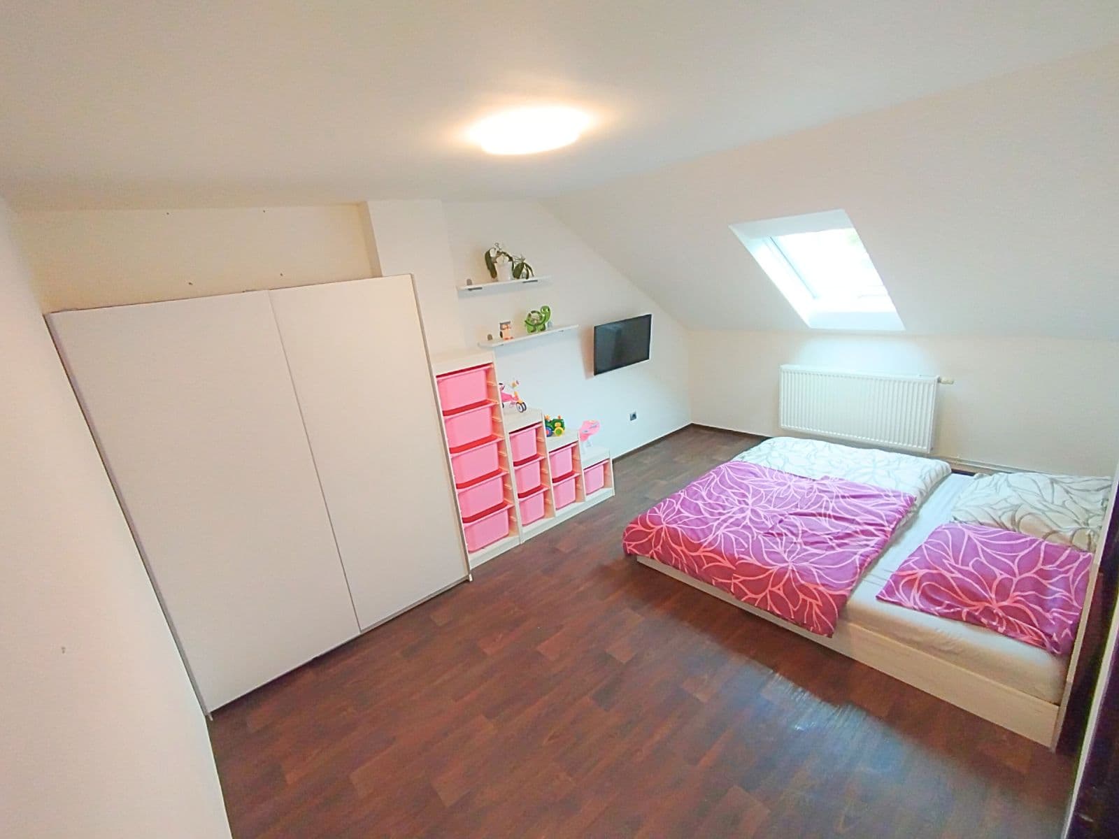 Prodej bytu 3+1 78 m², Železničního pluku, Pardubice, Pardubický kraj Prodej bytu 3+1 78 m², Železničního pluku, Pardubice, Pardubický kraj