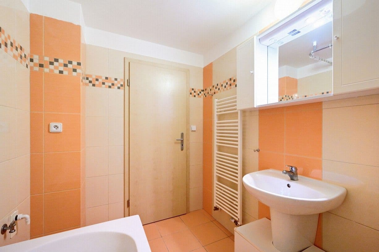 Pronájem bytu 1+kk 37 m², Květinková, Praha, Praha Pronájem bytu 1+kk 37 m², Květinková, Praha, Praha