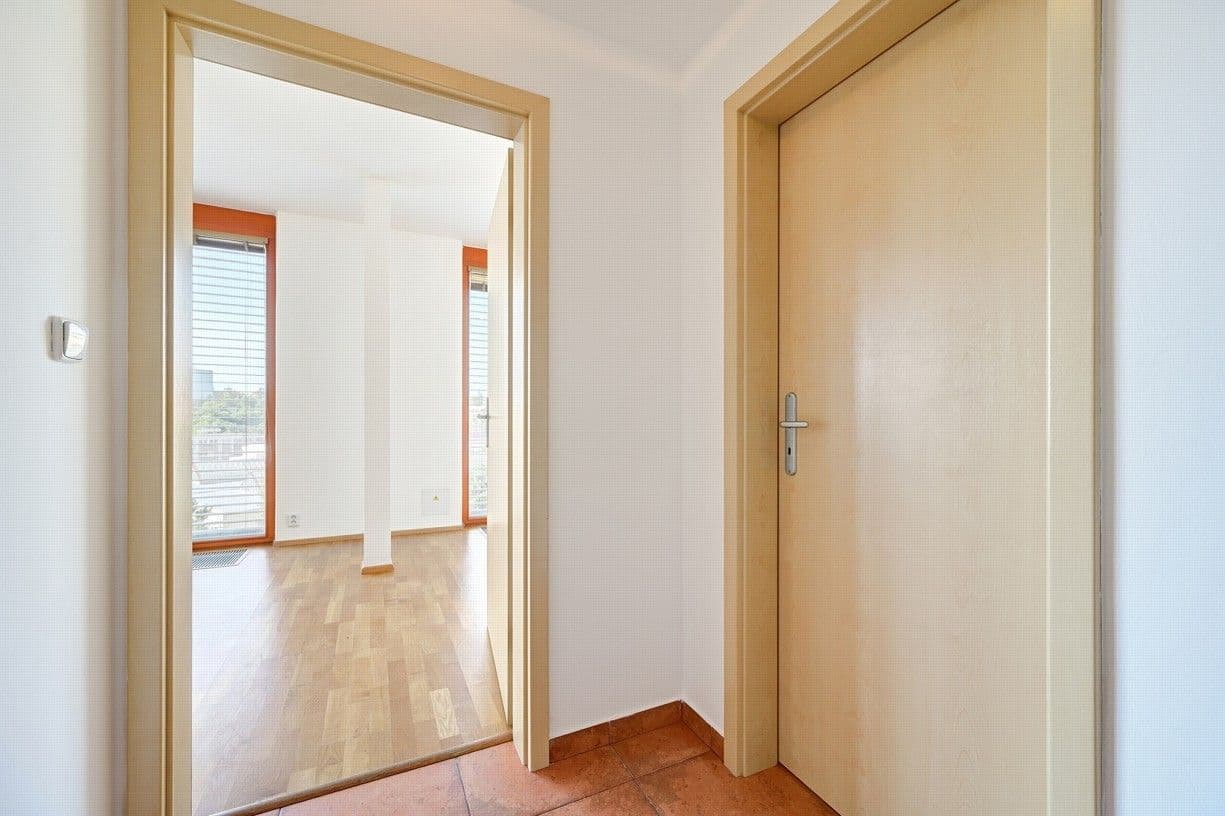 Pronájem bytu 1+kk 37 m², Květinková, Praha, Praha Pronájem bytu 1+kk 37 m², Květinková, Praha, Praha