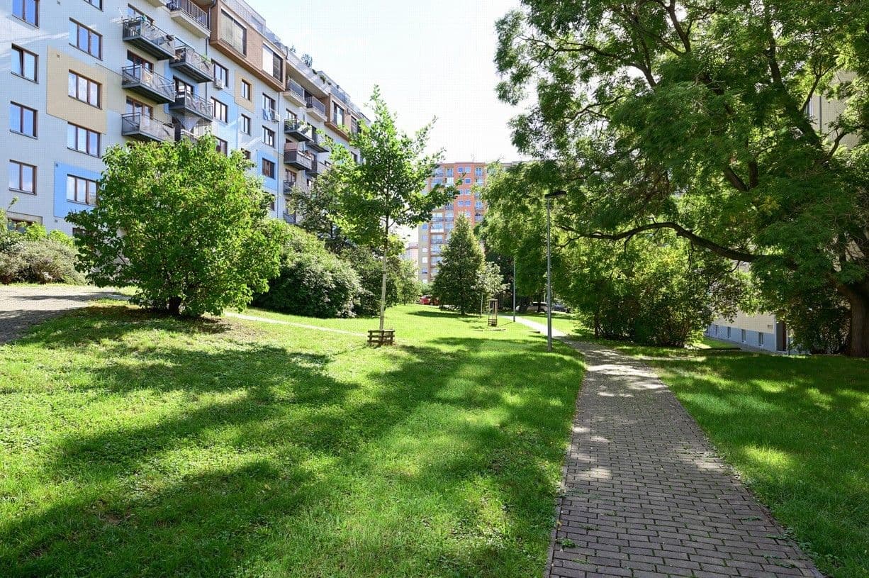 Pronájem bytu 1+kk 37 m², Květinková, Praha, Praha Pronájem bytu 1+kk 37 m², Květinková, Praha, Praha