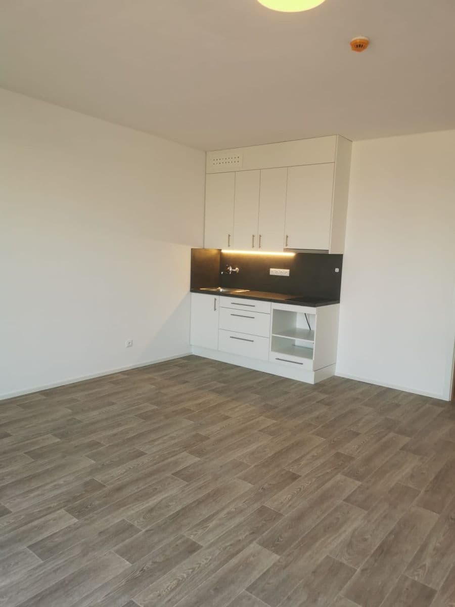 Prodej bytu 1+kk 29 m², K Barrandovu, Praha, Praha Prodej bytu 1+kk 29 m², K Barrandovu, Praha, Praha