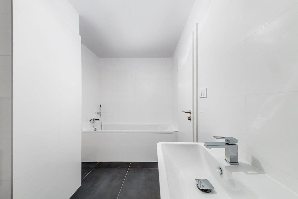 Prodej bytu 3+kk 80 m², Karla IV., Horoměřice, Středočeský kraj Prodej bytu 3+kk 80 m², Karla IV., Horoměřice, Středočeský kraj