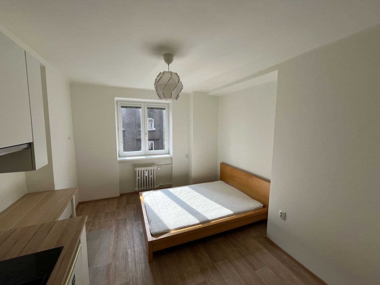 Pronájem bytu 1+kk 21 m², Korunní, Ostrava, Moravskoslezský kraj Pronájem bytu 1+kk 21 m², Korunní, Ostrava, Moravskoslezský kraj