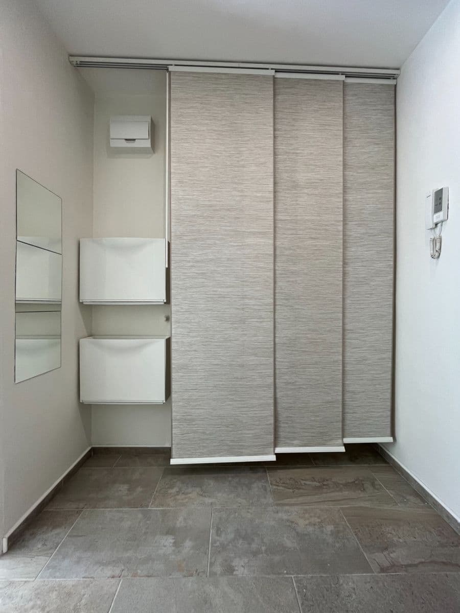 Pronájem bytu 1+kk 21 m², Korunní, Ostrava, Moravskoslezský kraj Pronájem bytu 1+kk 21 m², Korunní, Ostrava, Moravskoslezský kraj