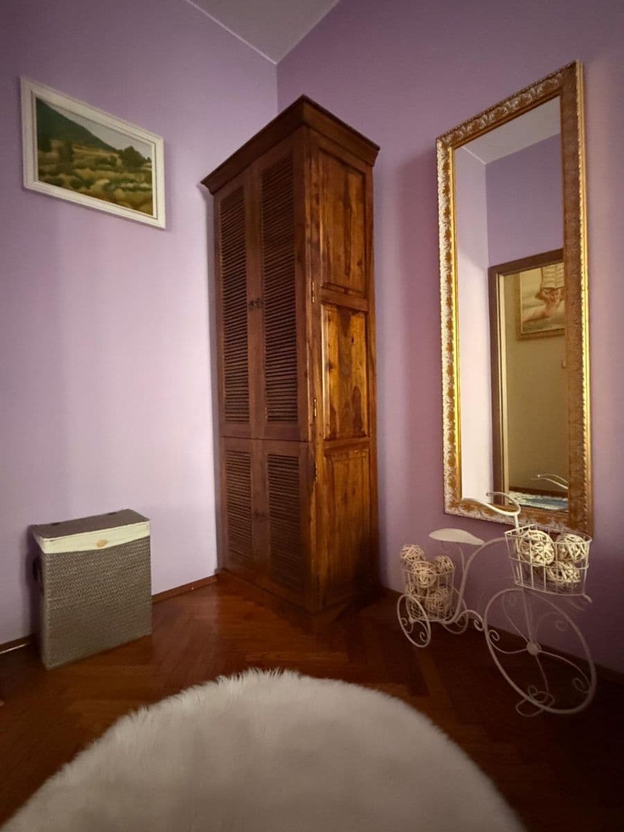 Prodej bytu 3+1 64 m², Zochova, Bratislava - mestská časť Staré Mesto, Bratislavský kraj Prodej bytu 3+1 64 m², Zochova, Bratislava - mestská časť Staré Mesto, Bratislavský kraj