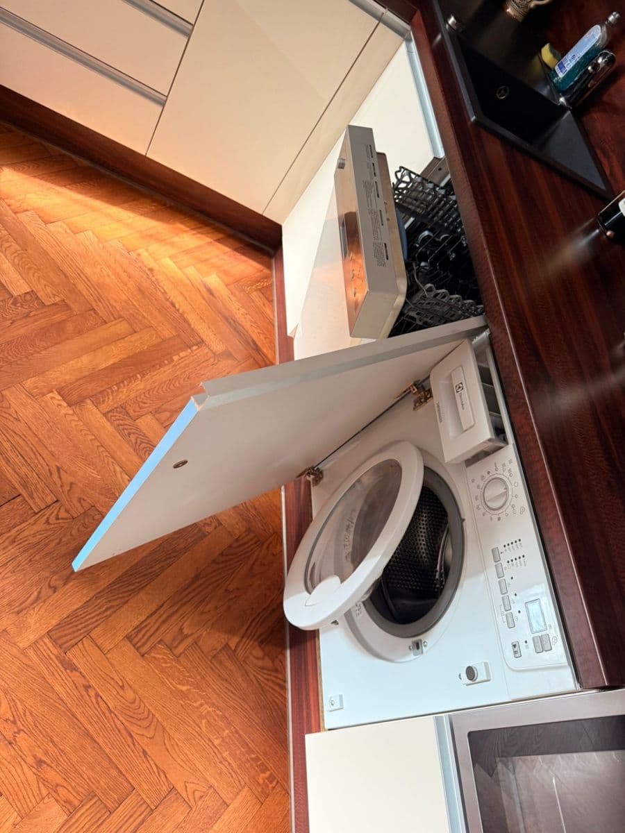 Prodej bytu 3+1 64 m², Zochova, Bratislava - mestská časť Staré Mesto, Bratislavský kraj Prodej bytu 3+1 64 m², Zochova, Bratislava - mestská časť Staré Mesto, Bratislavský kraj