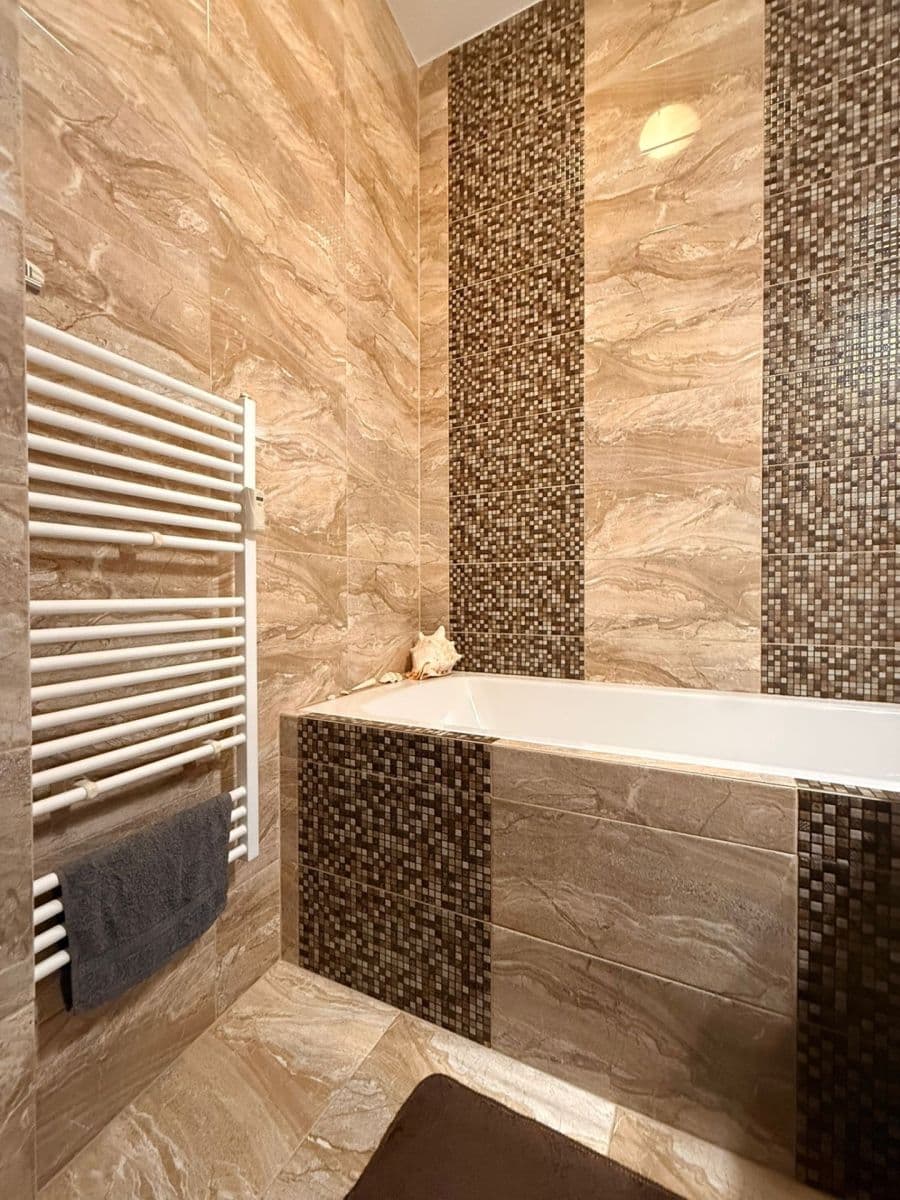 Prodej bytu 3+1 64 m², Zochova, Bratislava - mestská časť Staré Mesto, Bratislavský kraj Prodej bytu 3+1 64 m², Zochova, Bratislava - mestská časť Staré Mesto, Bratislavský kraj