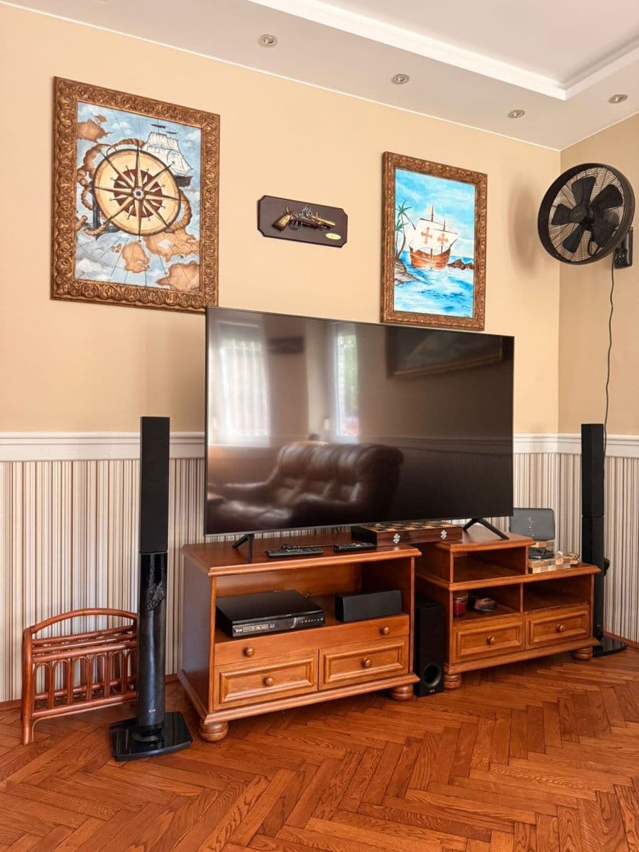 Prodej bytu 3+1 64 m², Zochova, Bratislava - mestská časť Staré Mesto, Bratislavský kraj Prodej bytu 3+1 64 m², Zochova, Bratislava - mestská časť Staré Mesto, Bratislavský kraj