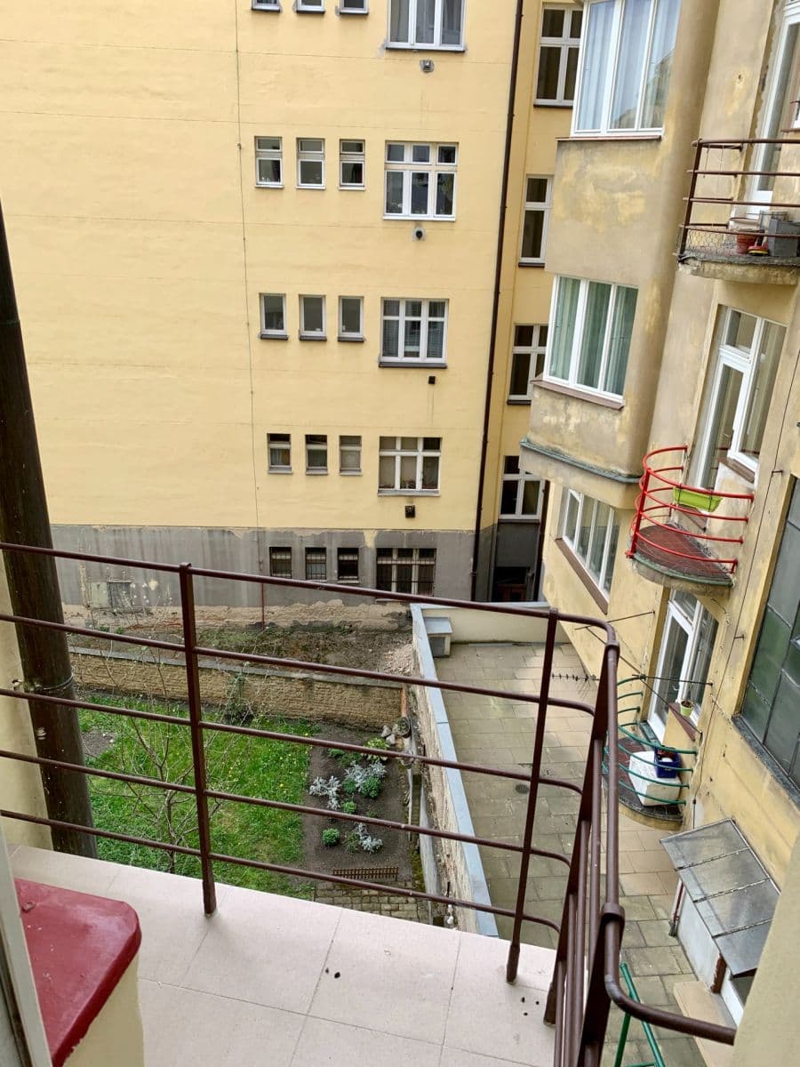 Prodej bytu 1+1 50 m², Ruská, Praha, Praha Prodej bytu 1+1 50 m², Ruská, Praha, Praha