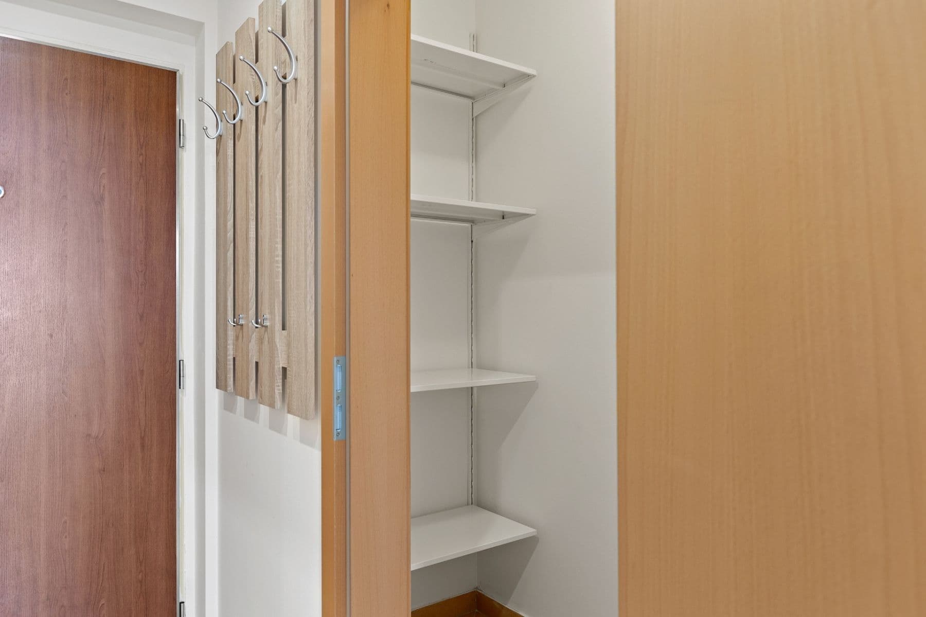 Pronájem bytu 1+kk 32 m², Raichlova, Praha, Praha Pronájem bytu 1+kk 32 m², Raichlova, Praha, Praha