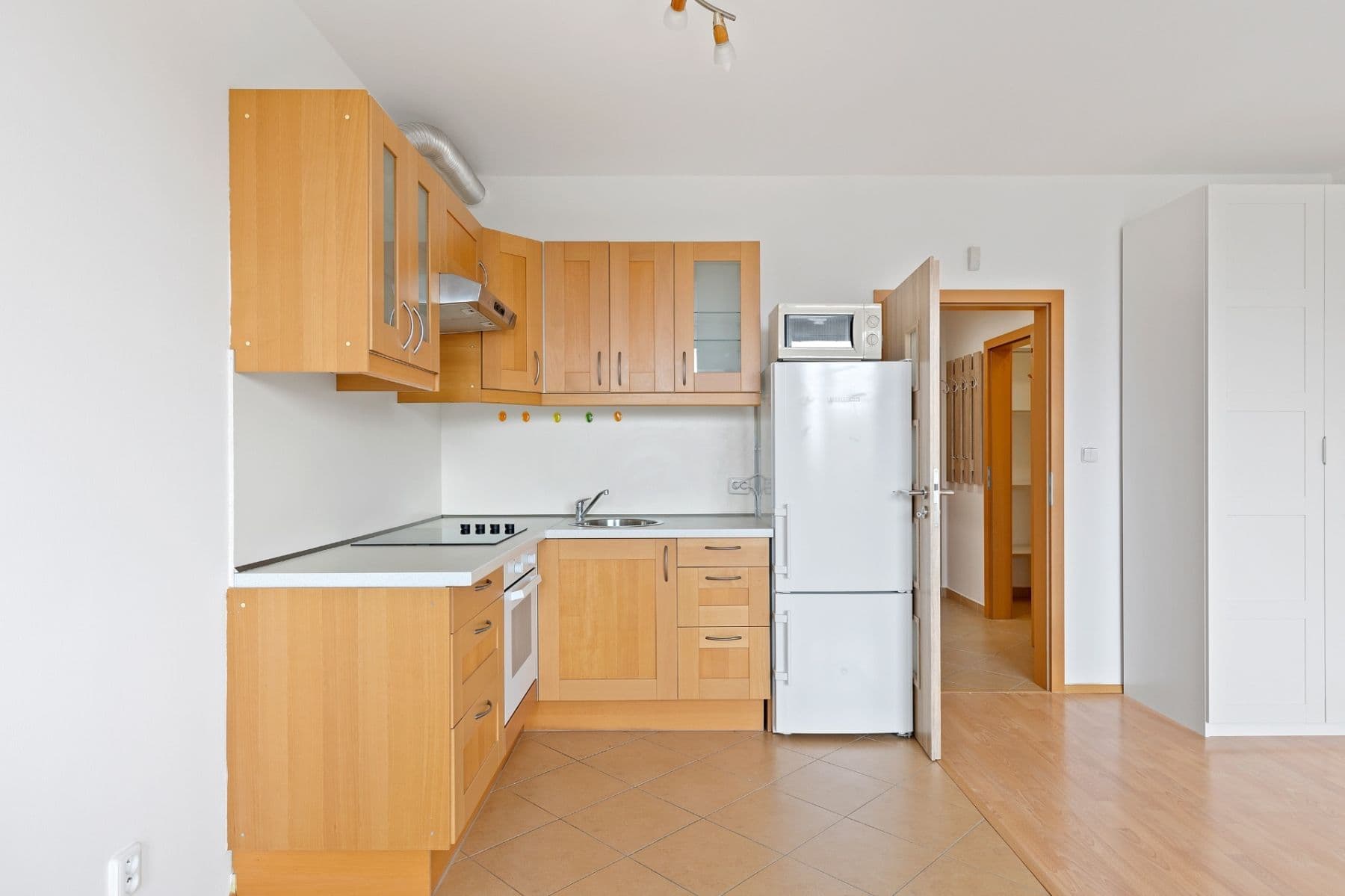 Pronájem bytu 1+kk 32 m², Raichlova, Praha, Praha Pronájem bytu 1+kk 32 m², Raichlova, Praha, Praha