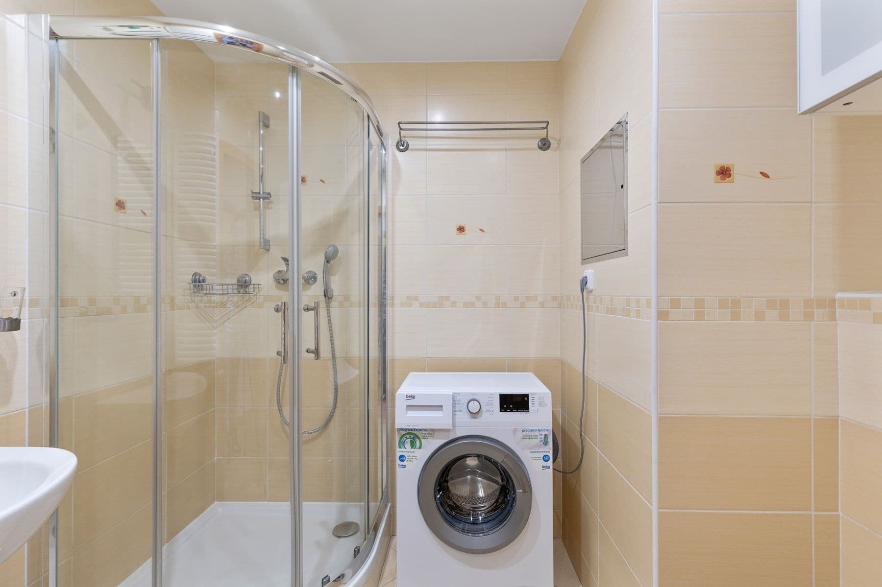 Pronájem bytu 1+kk 32 m², Raichlova, Praha, Praha Pronájem bytu 1+kk 32 m², Raichlova, Praha, Praha