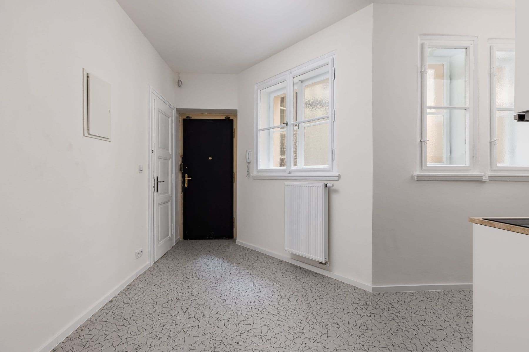 Pronájem bytu 2+1 69 m², Tusarova, Praha, Praha Pronájem bytu 2+1 69 m², Tusarova, Praha, Praha