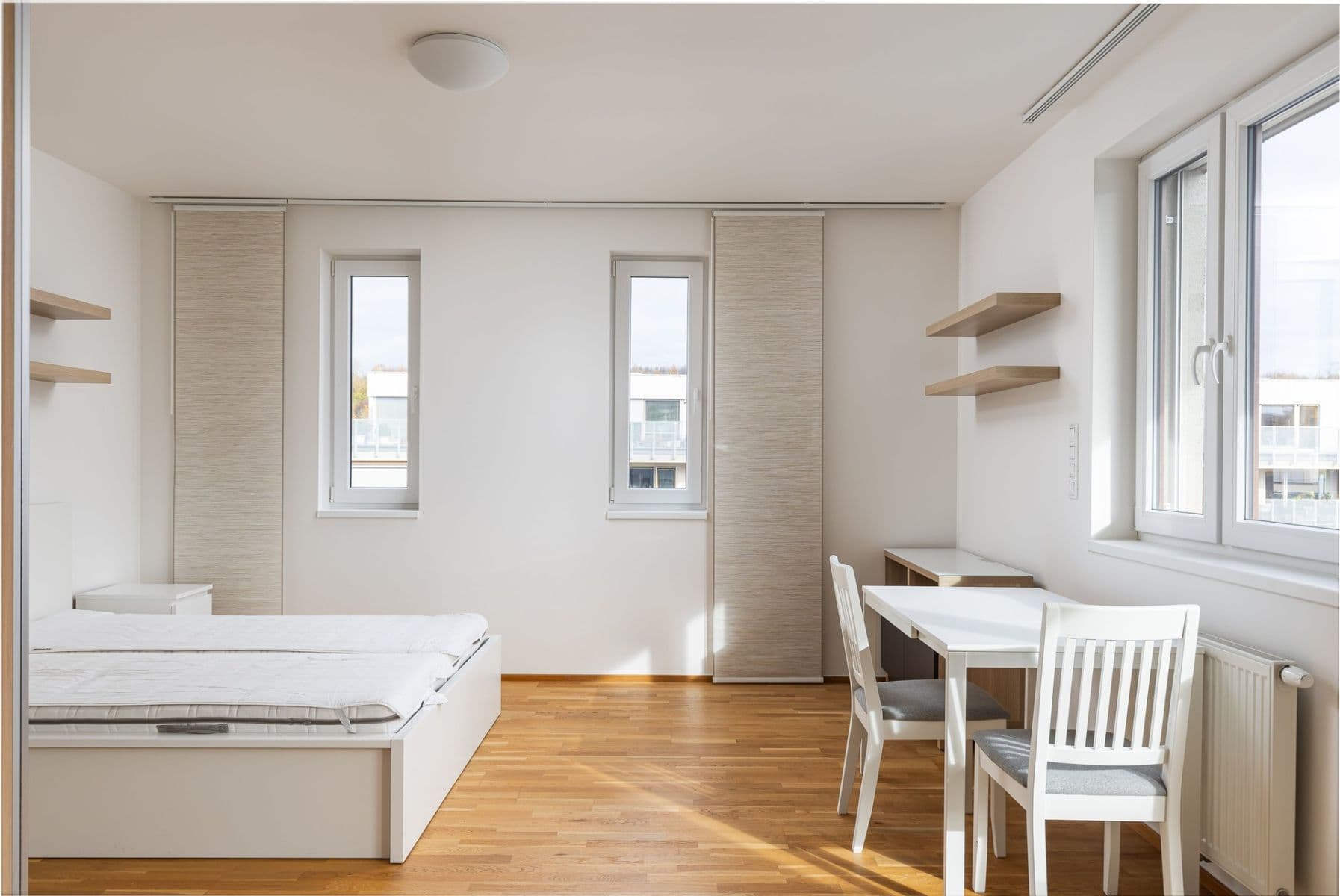 Pronájem bytu 1+kk 42 m², Pod stolovou horou, Praha, Praha Pronájem bytu 1+kk 42 m², Pod stolovou horou, Praha, Praha