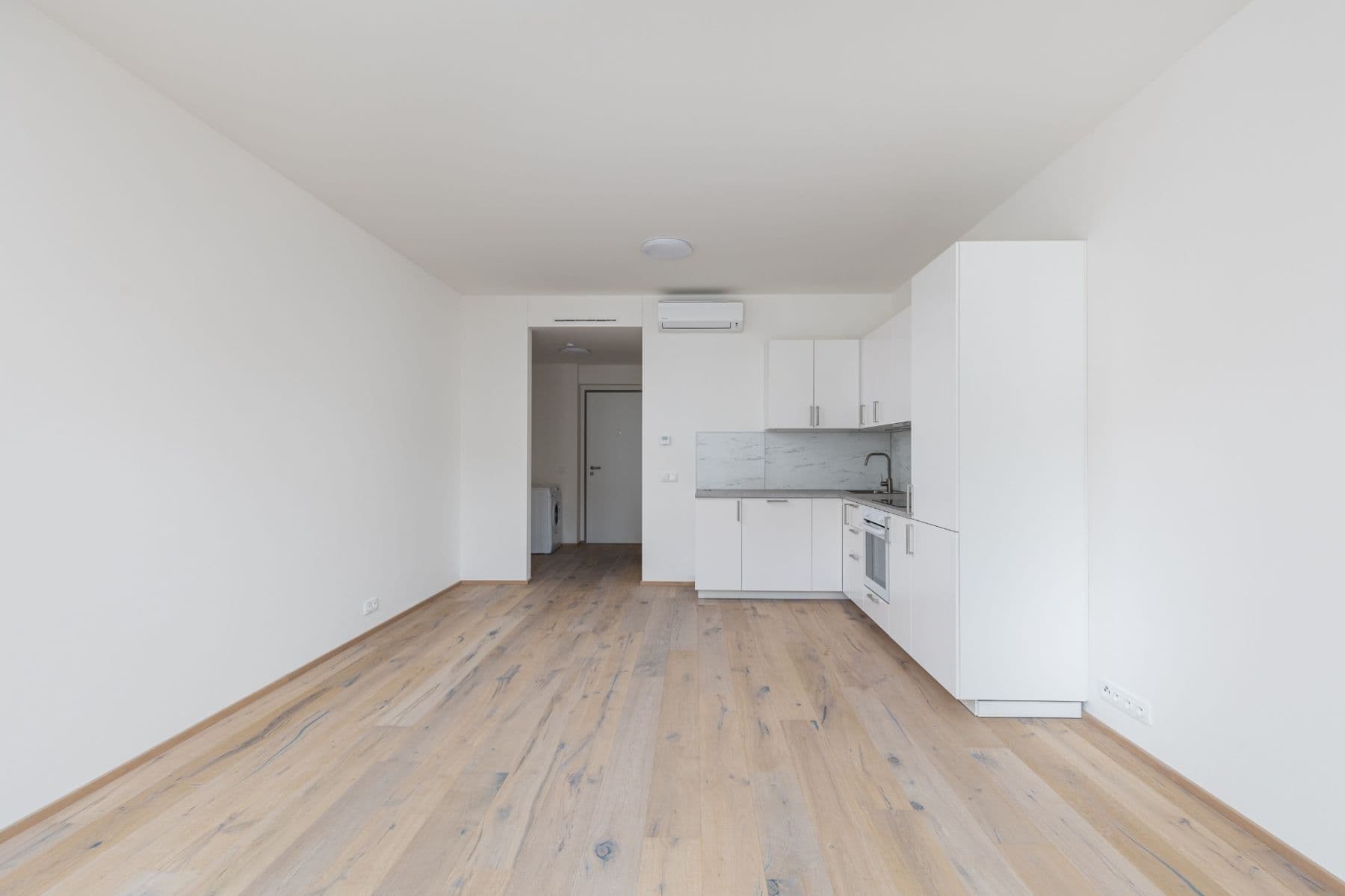 Pronájem bytu 1+kk 36 m², Křižíkova, Praha, Praha Pronájem bytu 1+kk 36 m², Křižíkova, Praha, Praha
