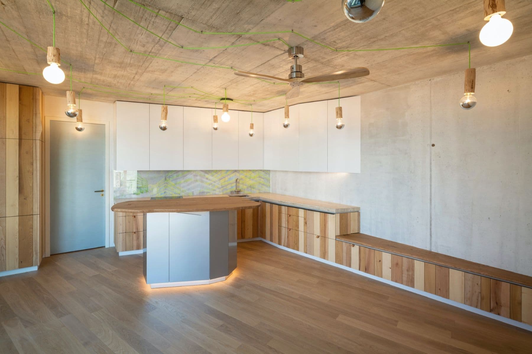 Pronájem bytu 2+kk 57 m², Komunardů, Praha, Praha Pronájem bytu 2+kk 57 m², Komunardů, Praha, Praha